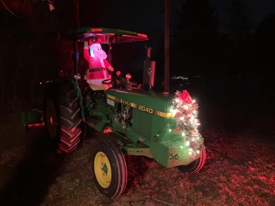 Machinery Pete Shows Off EyeCatching Tractor Christmas Light Displays Across the Country Ag
